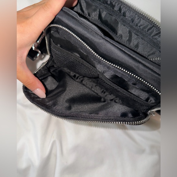 lululemon athletica Black Belt Bag - Picture 4 of 6